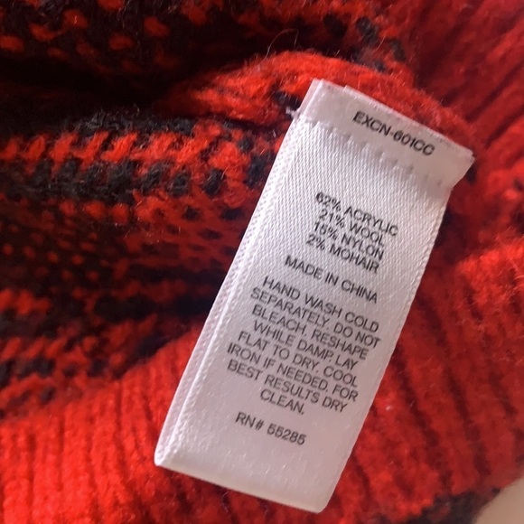 Express checkered wool mohair black & red pullover cabin sweater small - Picture 4 of 5